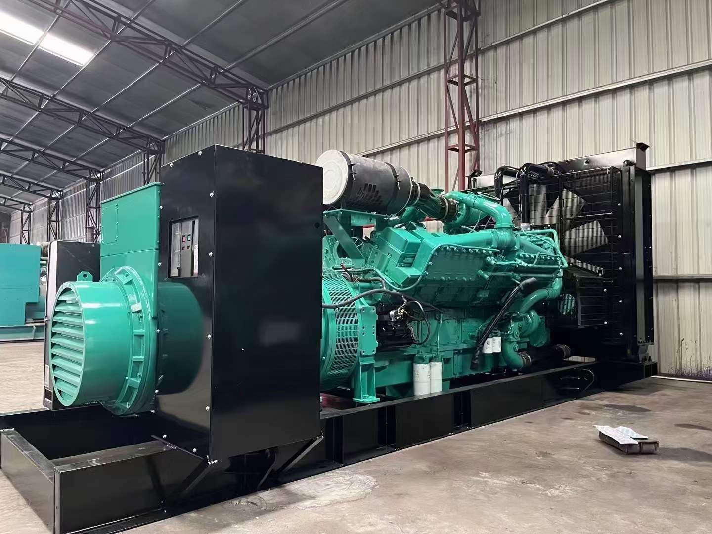 兴城如何降低 800kW 柴油发电机输出电流的波动？